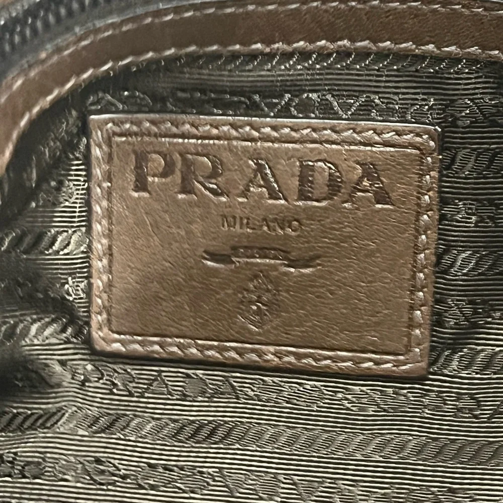 Prada Vitello Daino Messenger Bag